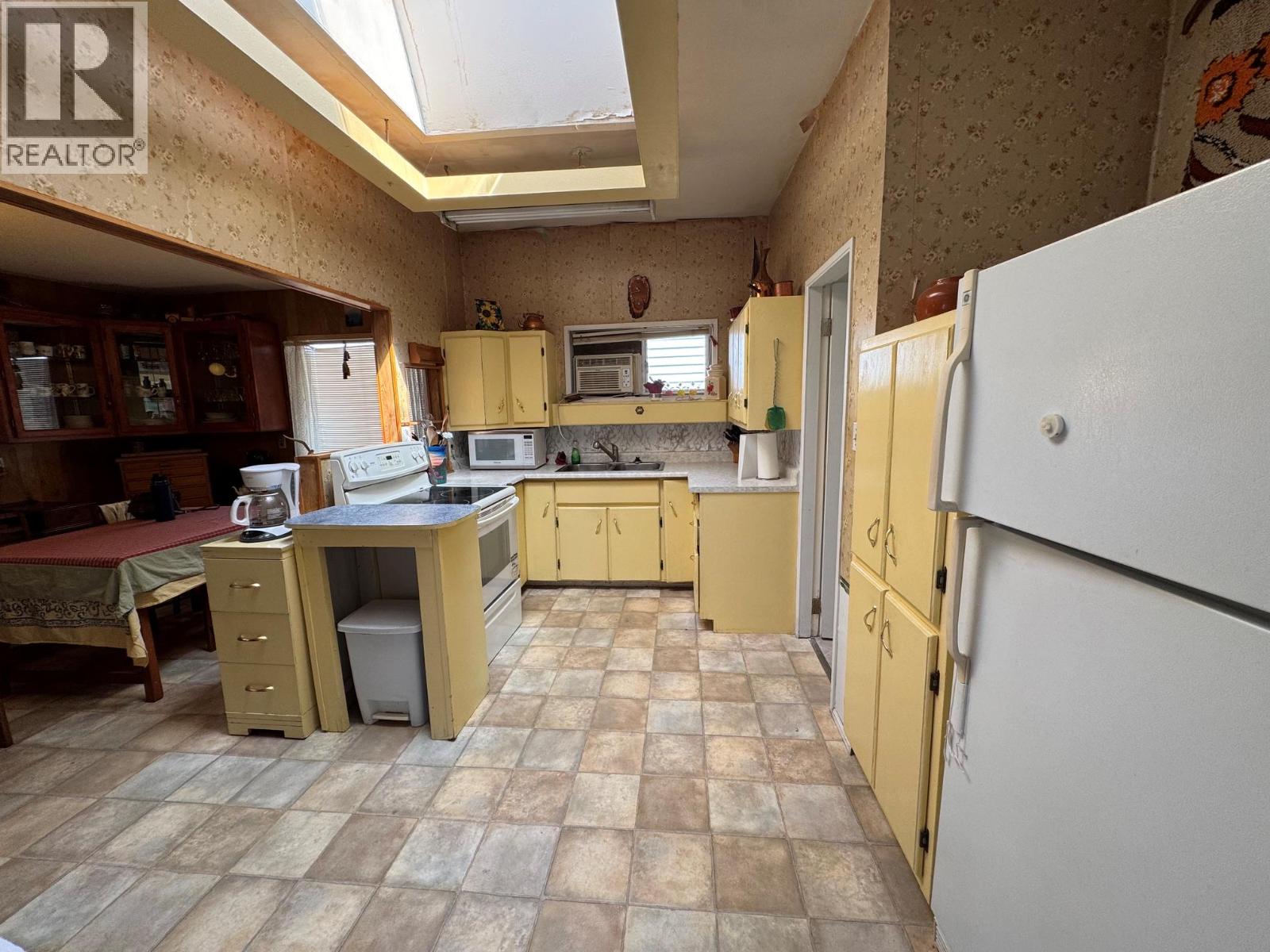 1422 Collett Street - 9