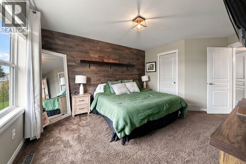Listing photo – 106 25 Street, Rural Red Deer County