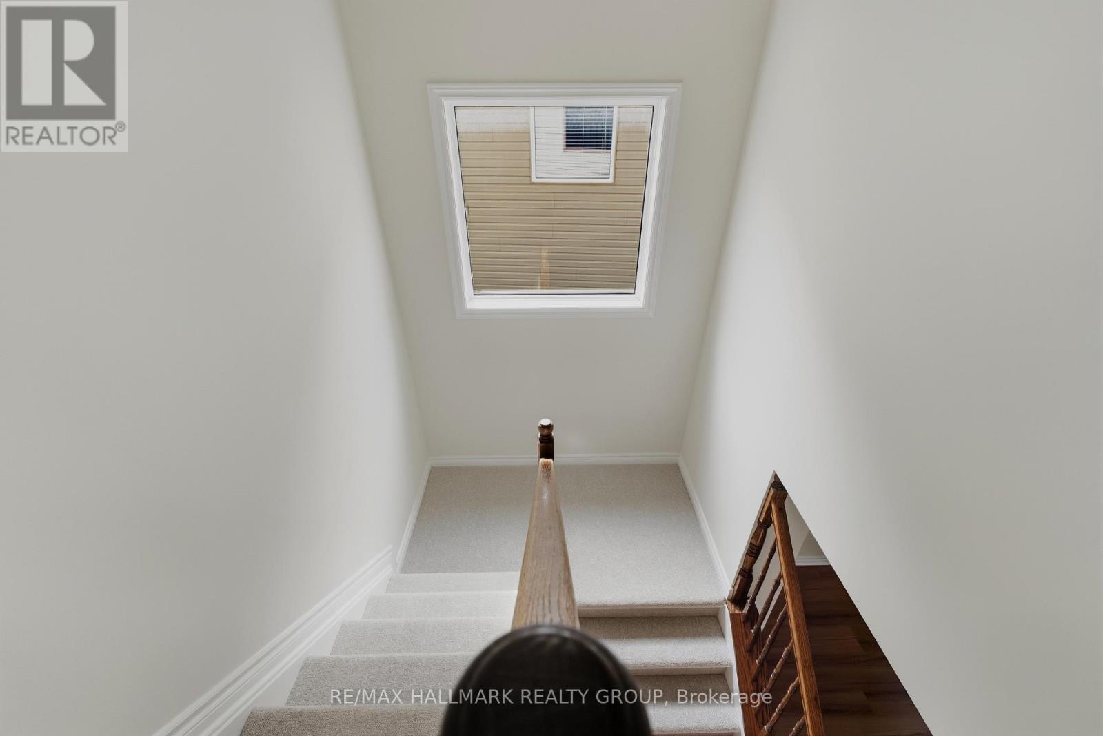 112 AKITA WALK - Image 23
