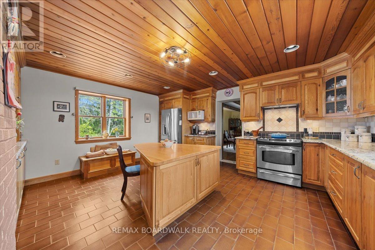 2464 SCRIVENS DRIVE, Ottawa — photo 12
