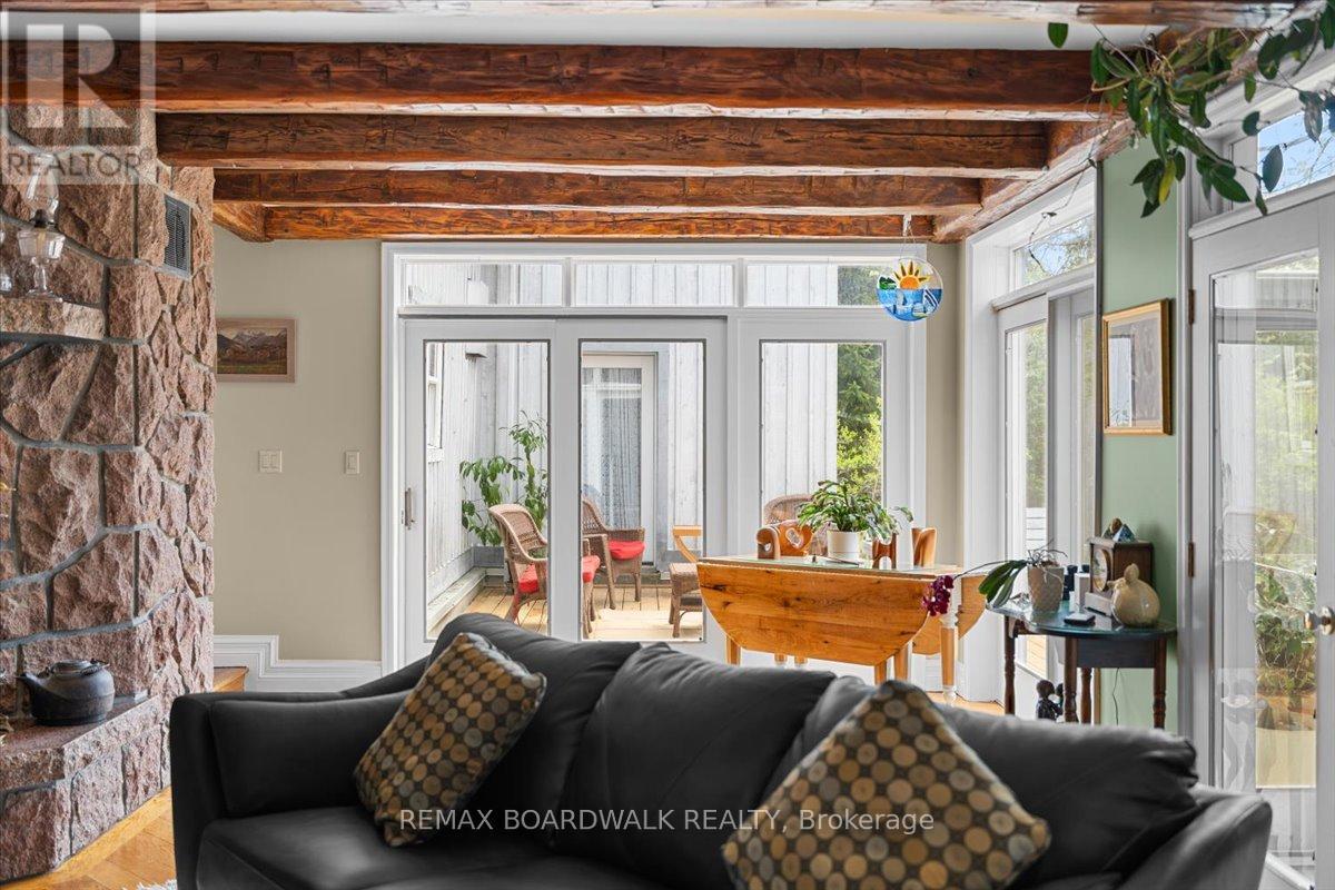 2464 SCRIVENS DRIVE, Ottawa — photo 8