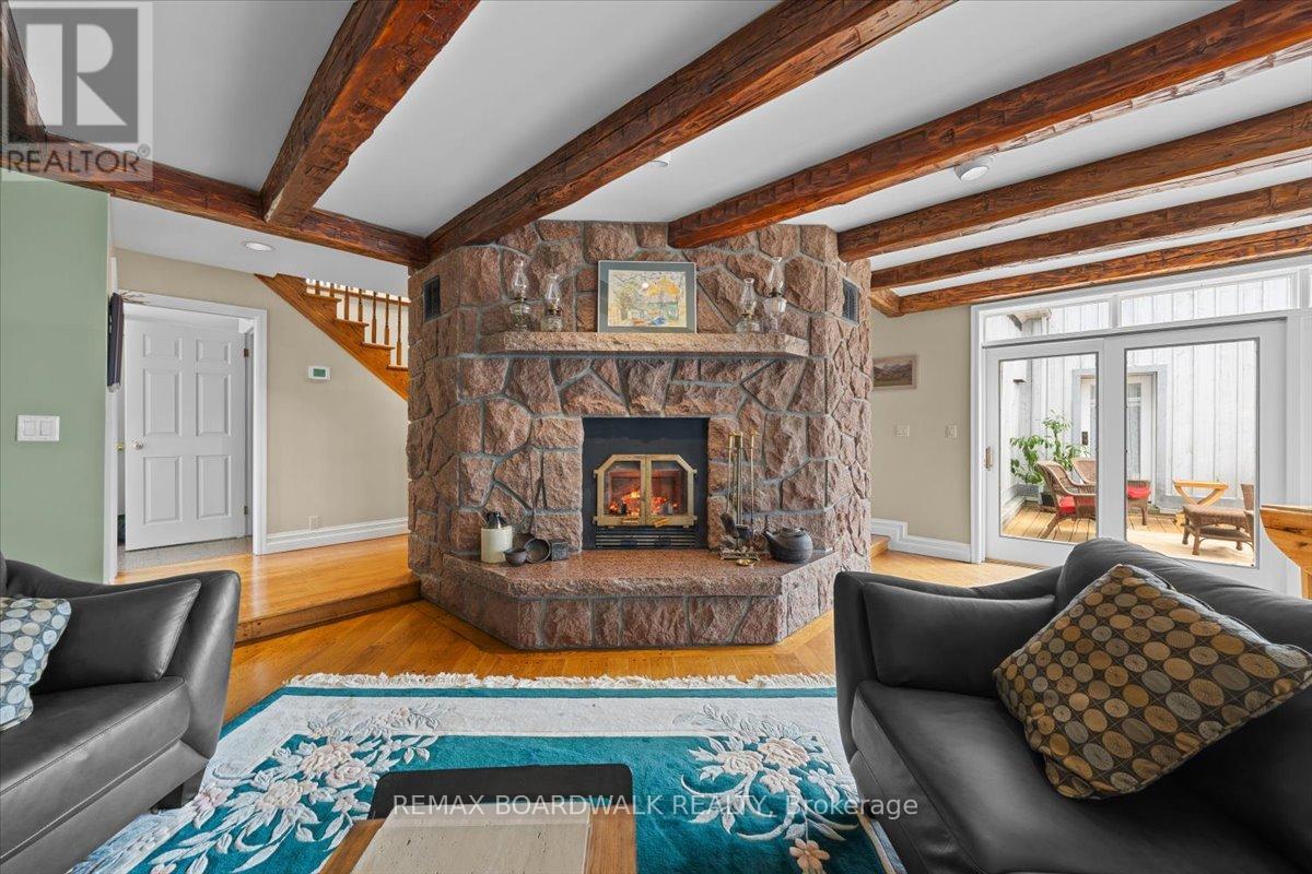 2464 SCRIVENS DRIVE, Ottawa — photo 9