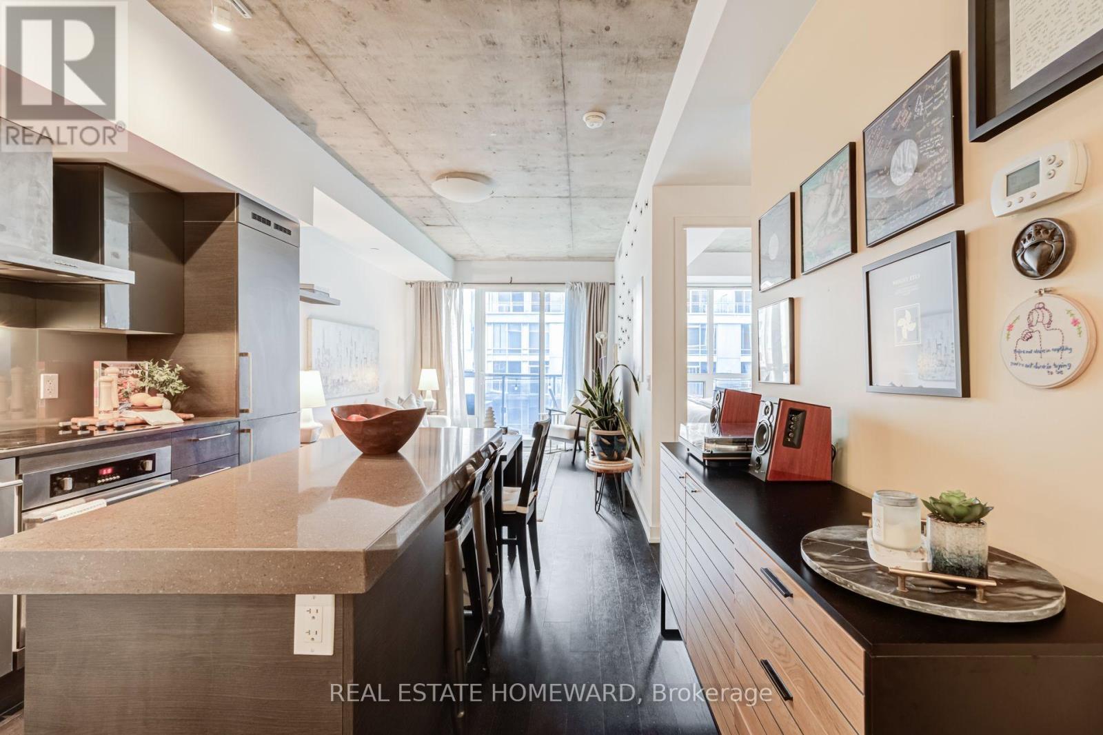 #515 1030 KING STREET W - 7