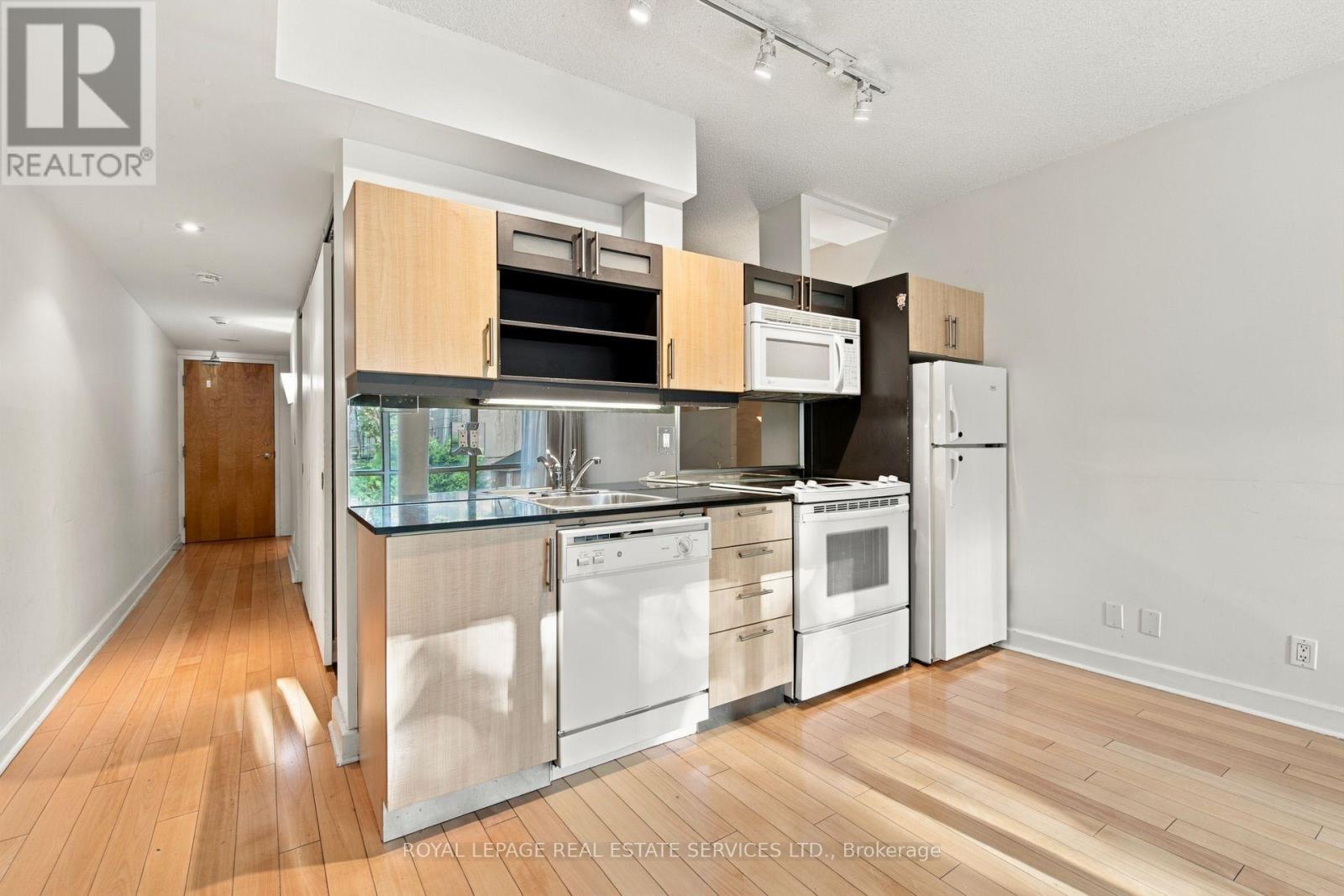 M-18 - 350 WELLINGTON STREET W, Toronto (Waterfront Communities) — photo 12