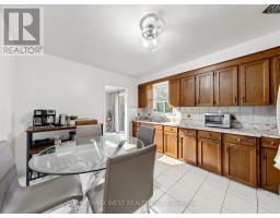 Living room - 941 Willowdale Avenue, Toronto, ON M2M3C3 Photo 12