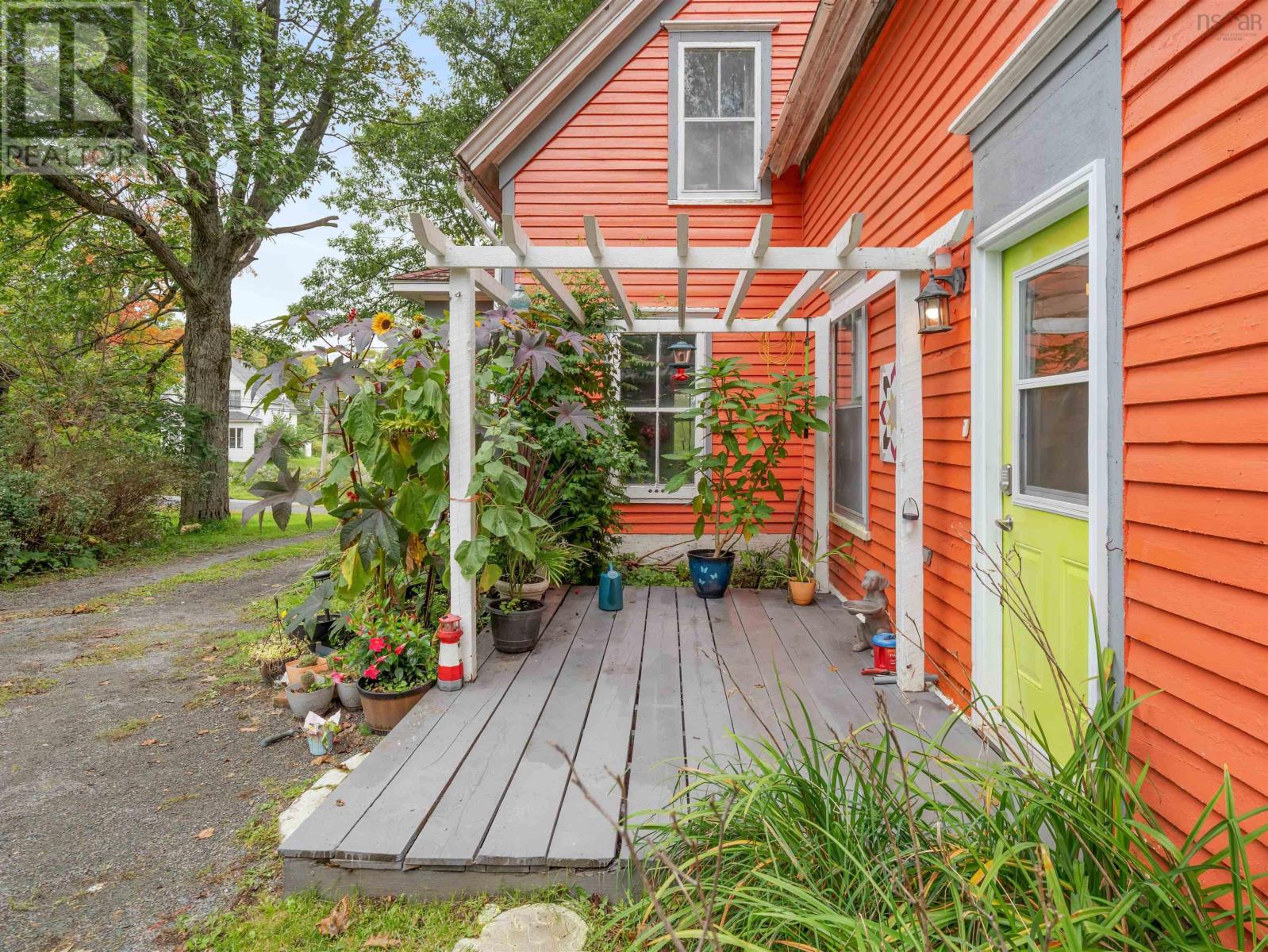 6 Old Mill Road - 48