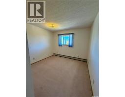 301 305 1st Street W, Rosetown, SK S0L2V0 Photo 13