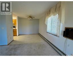 301 305 1st Street W, Rosetown, SK S0L2V0 Photo 10