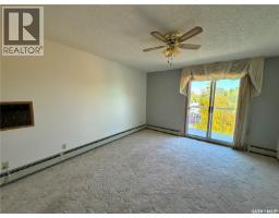 301 305 1st Street W, Rosetown, SK S0L2V0 Photo 11