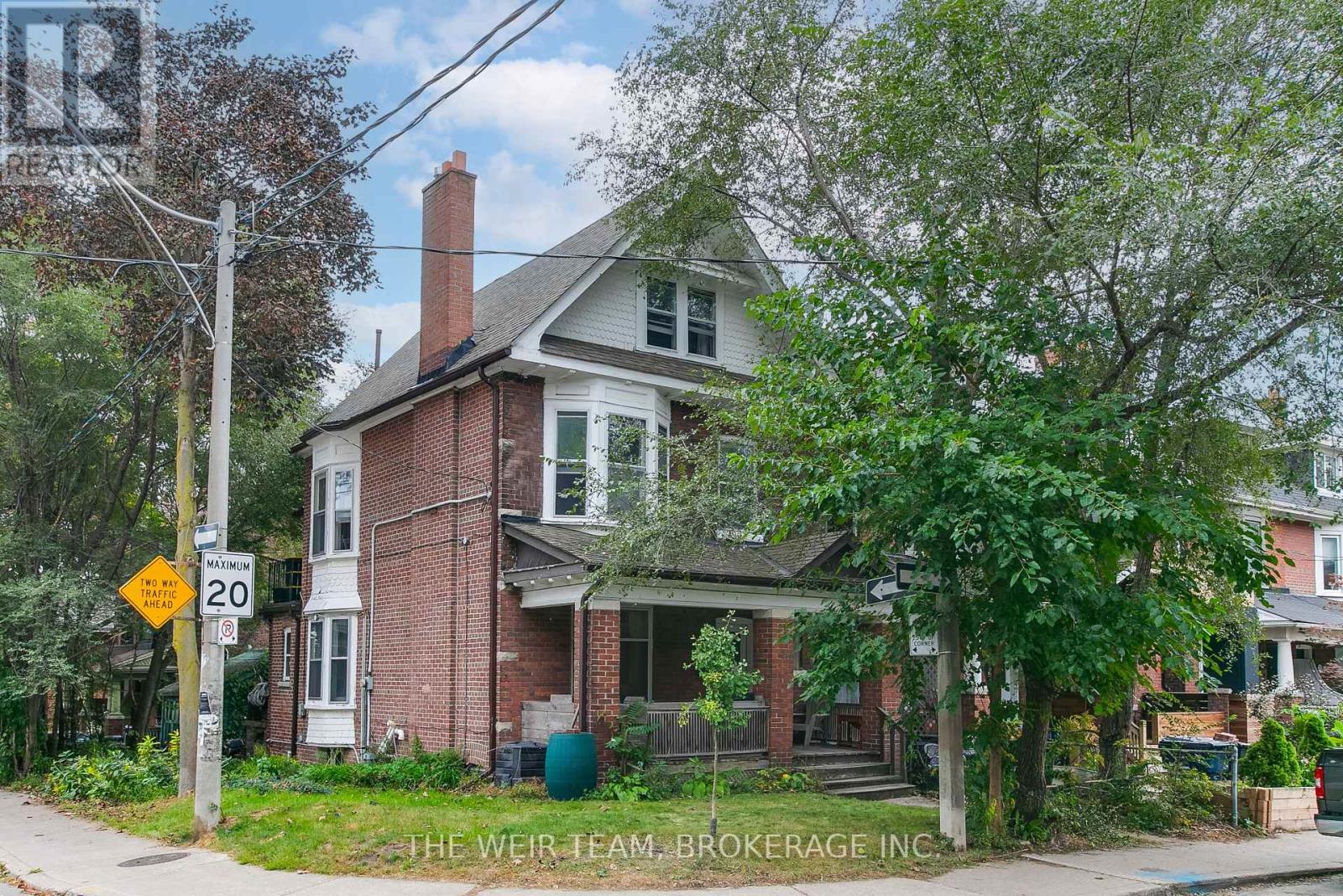 Photo of 219 Withrow Avenue