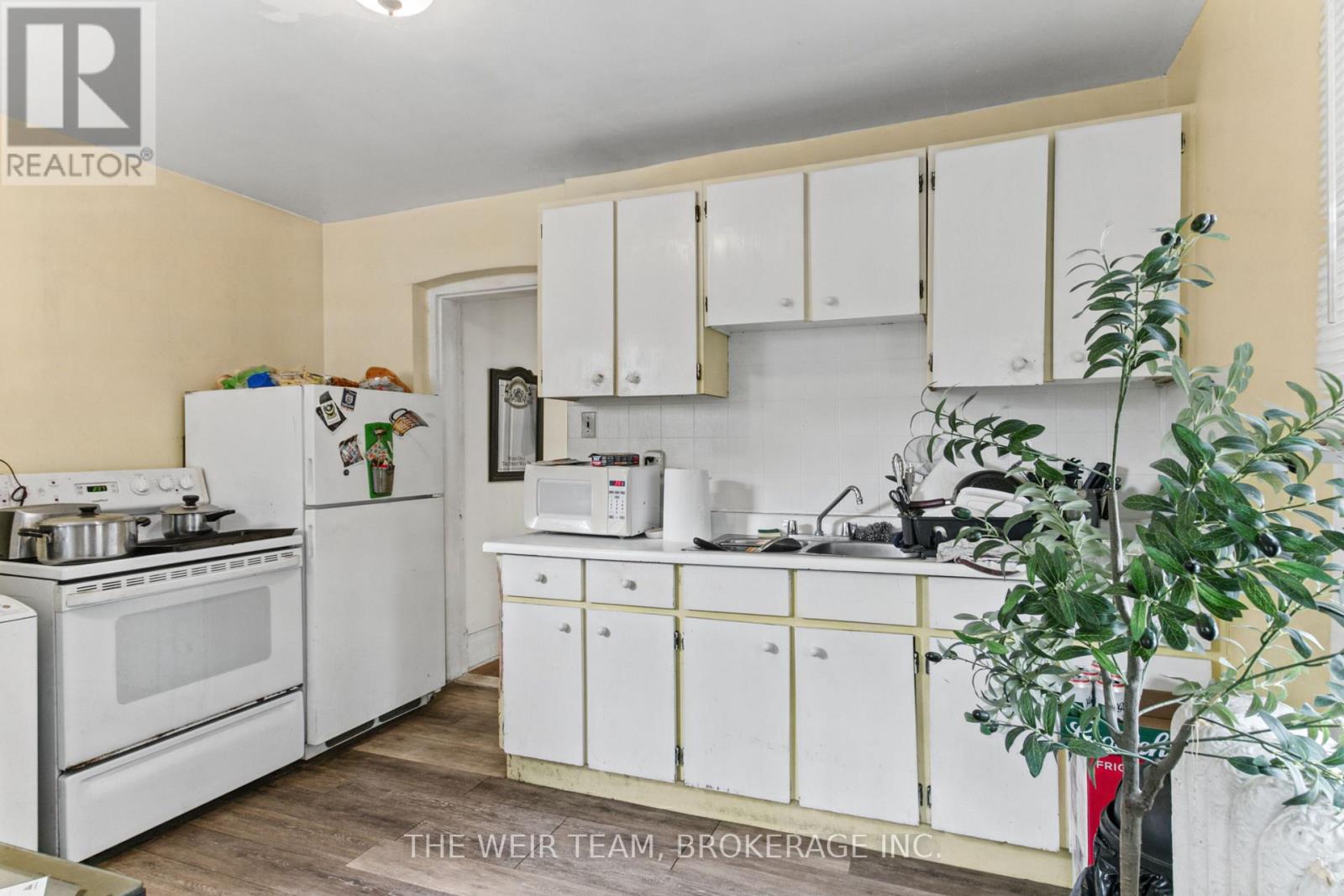 219 WITHROW AVENUE - 27