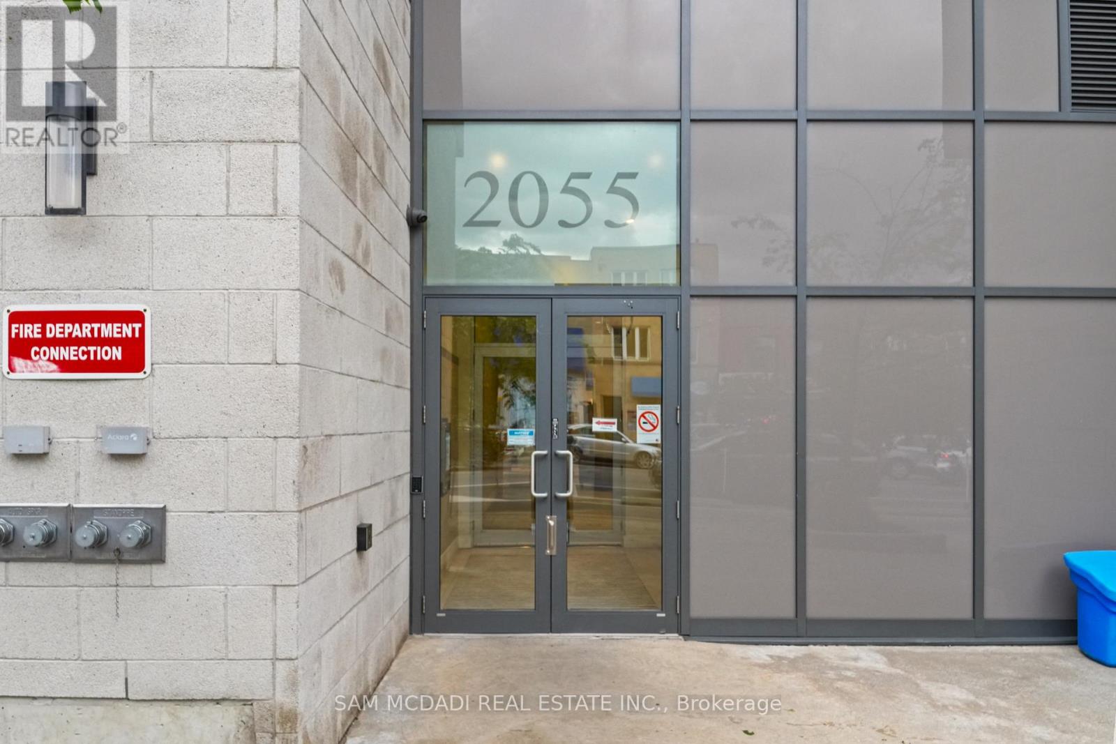 903 - 2055 DANFORTH AVENUE, Toronto (Woodbine Corridor) — photo 2