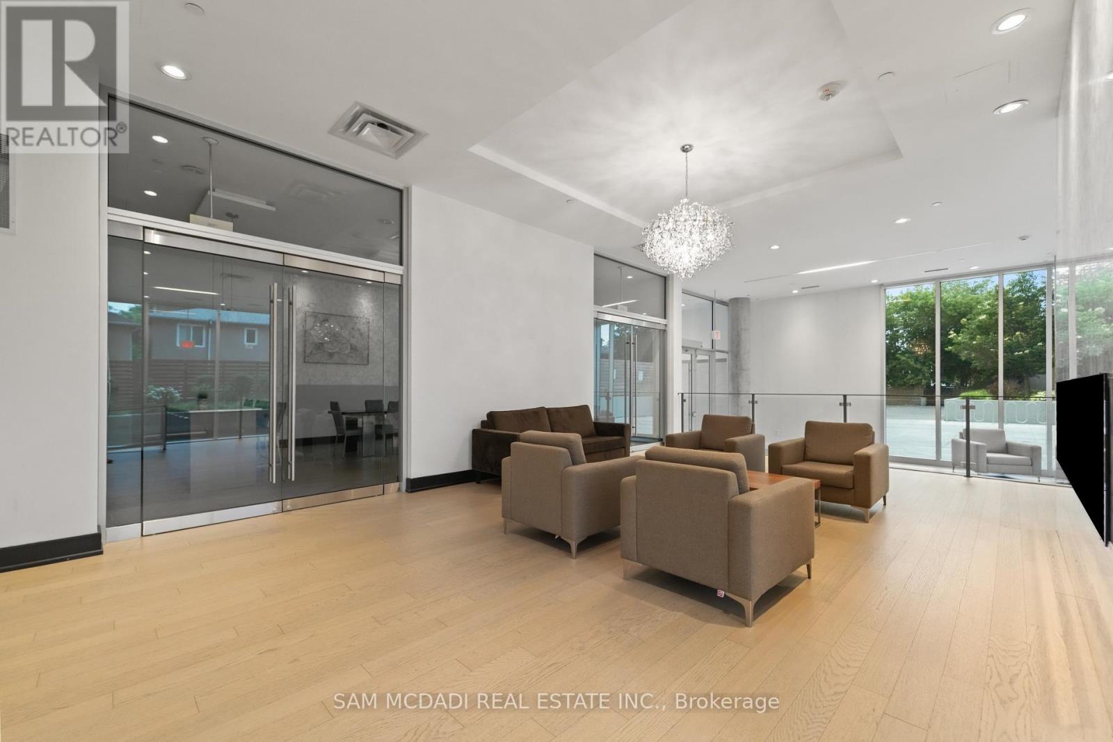 903 - 2055 DANFORTH AVENUE, Toronto (Woodbine Corridor) — photo 4
