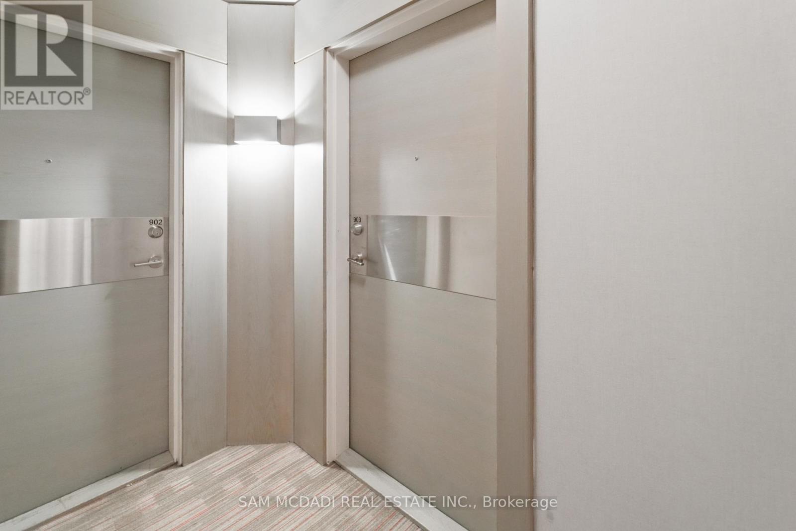 903 - 2055 DANFORTH AVENUE, Toronto (Woodbine Corridor) — photo 5