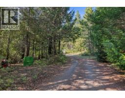 3060 Thorpe Rd, Qualicum Beach, BC V9K1Z7 Photo 10