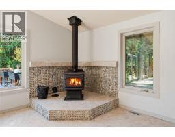 3060 Thorpe Rd, Qualicum Beach, BC V9K1Z7 Photo 18