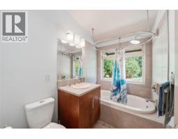 3060 Thorpe Rd, Qualicum Beach, BC V9K1Z7 Photo 29
