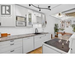 324 9101 Horne Street, Burnaby, BC V3N4M3 Photo 10