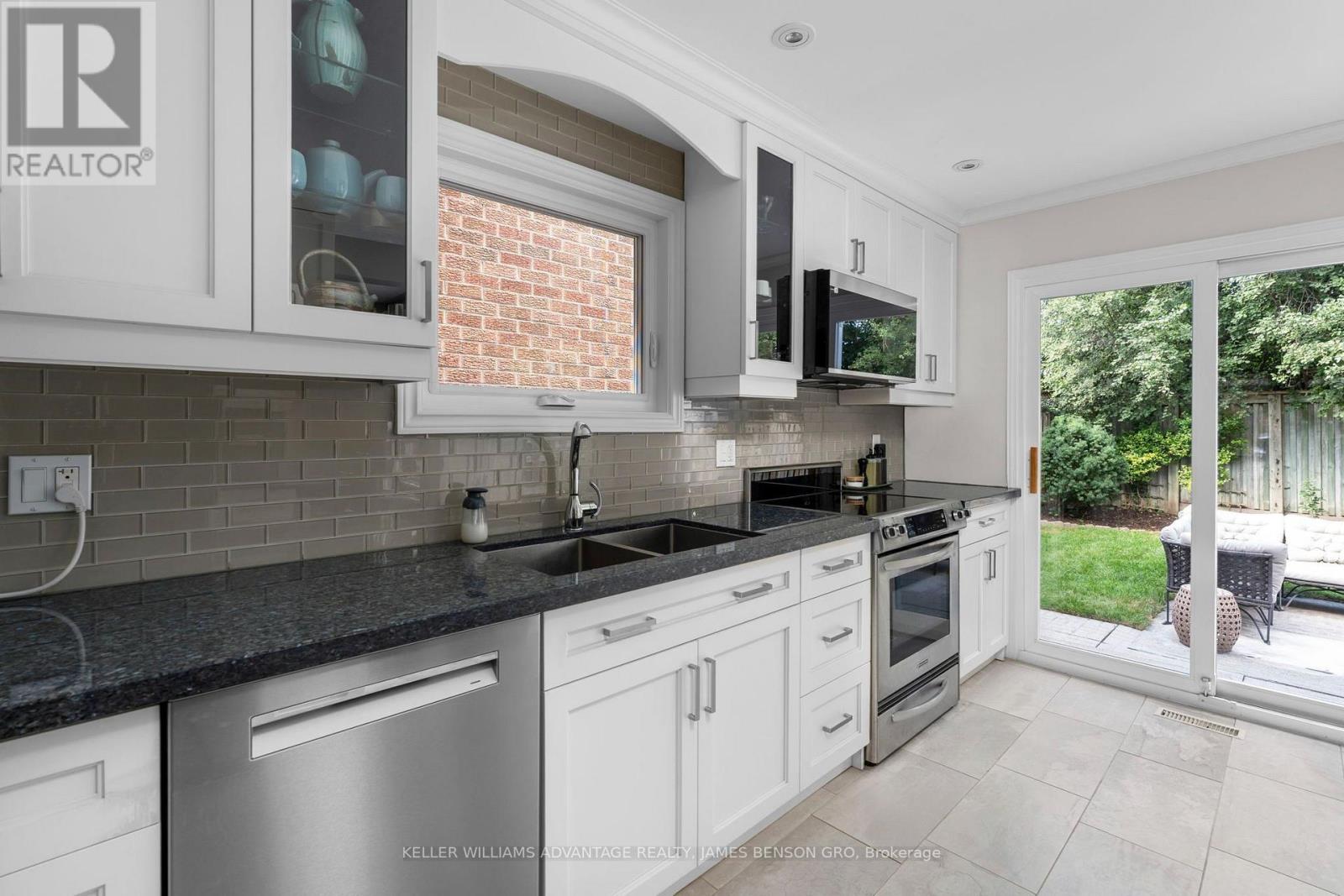 38 WHITE BOULEVARD, Vaughan (Brownridge) — photo 11