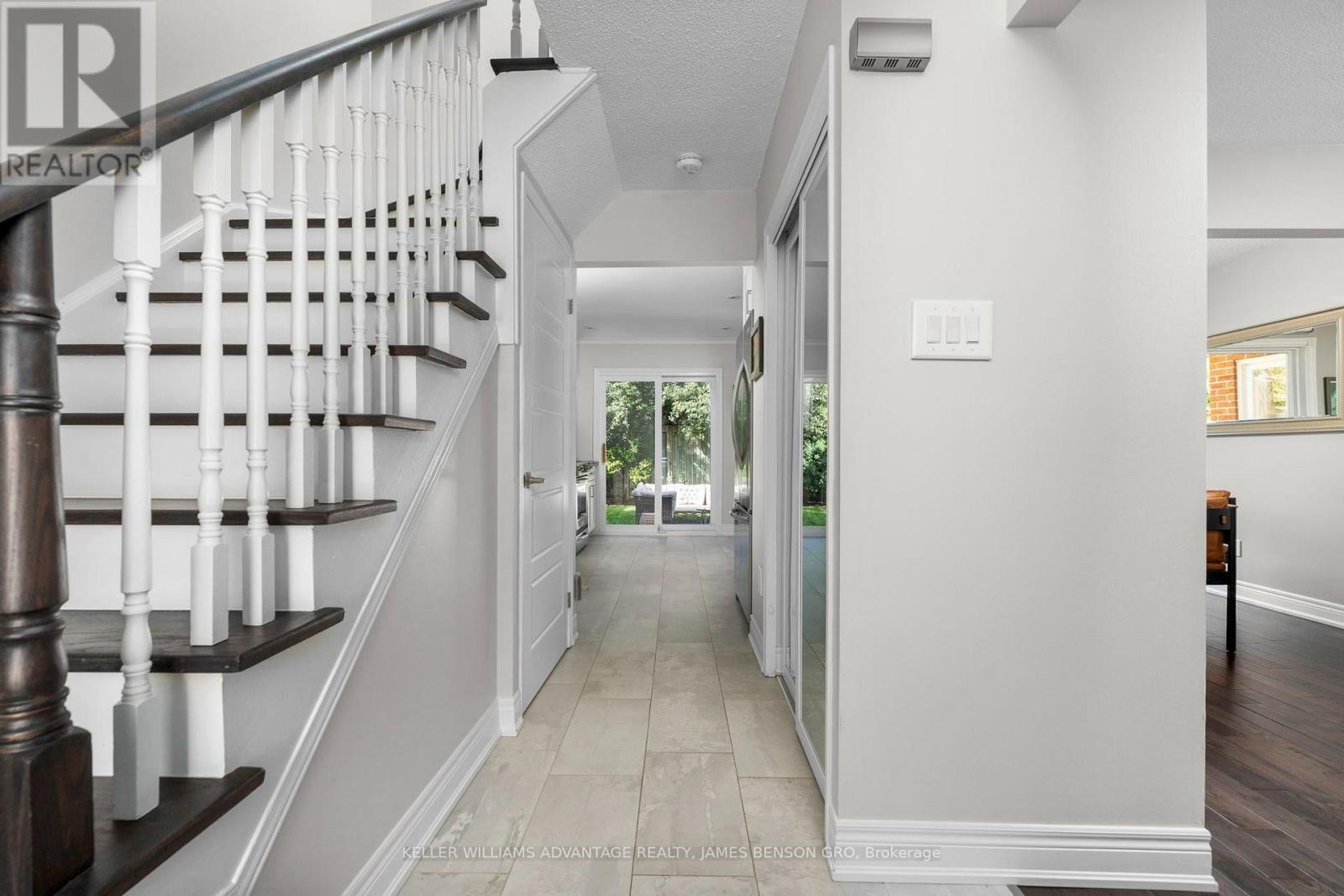 38 WHITE BOULEVARD, Vaughan (Brownridge) — photo 5