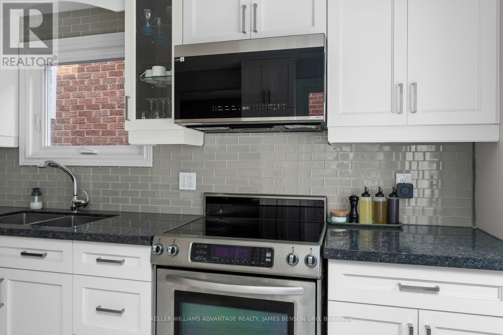38 WHITE BOULEVARD, Vaughan (Brownridge) — photo 9
