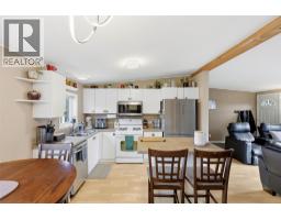 Living room - 120 Zirnhelt Road, Kamloops, BC V2H0B3 Photo 9