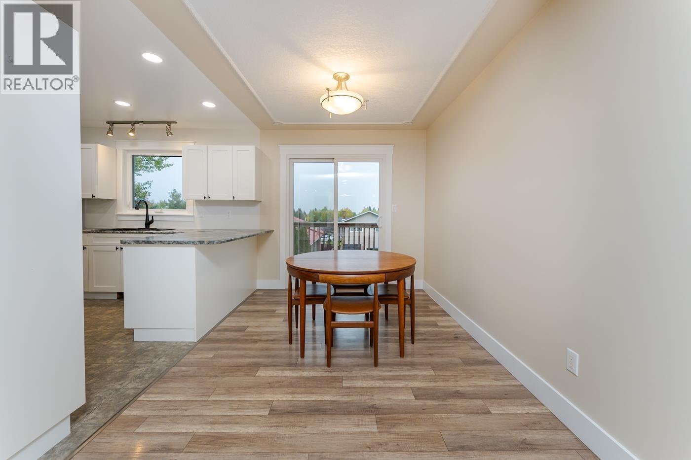 2864 CALHOUN CRESCENT - 12