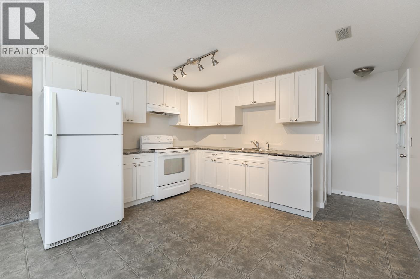 2864 CALHOUN CRESCENT - 28