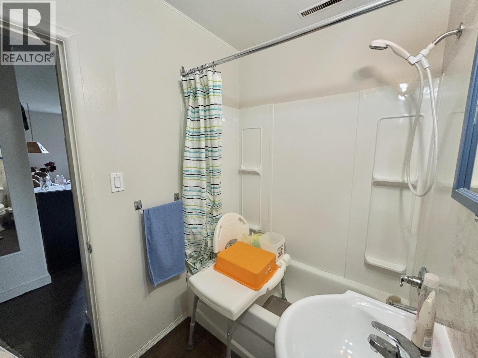 #491 497 WEBSTER AVENUE - Image 24