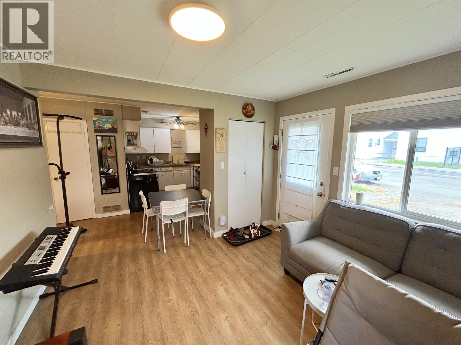 #491 497 WEBSTER AVENUE - Image 7