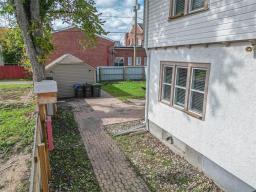416 12th Street, Brandon, MB R7A4M4 Photo 35