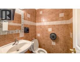 3837 97 Highway N, Kelowna, BC V1X5C3 Photo 40