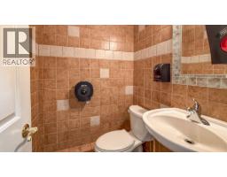 3837 97 Highway N, Kelowna, BC V1X5C3 Photo 41