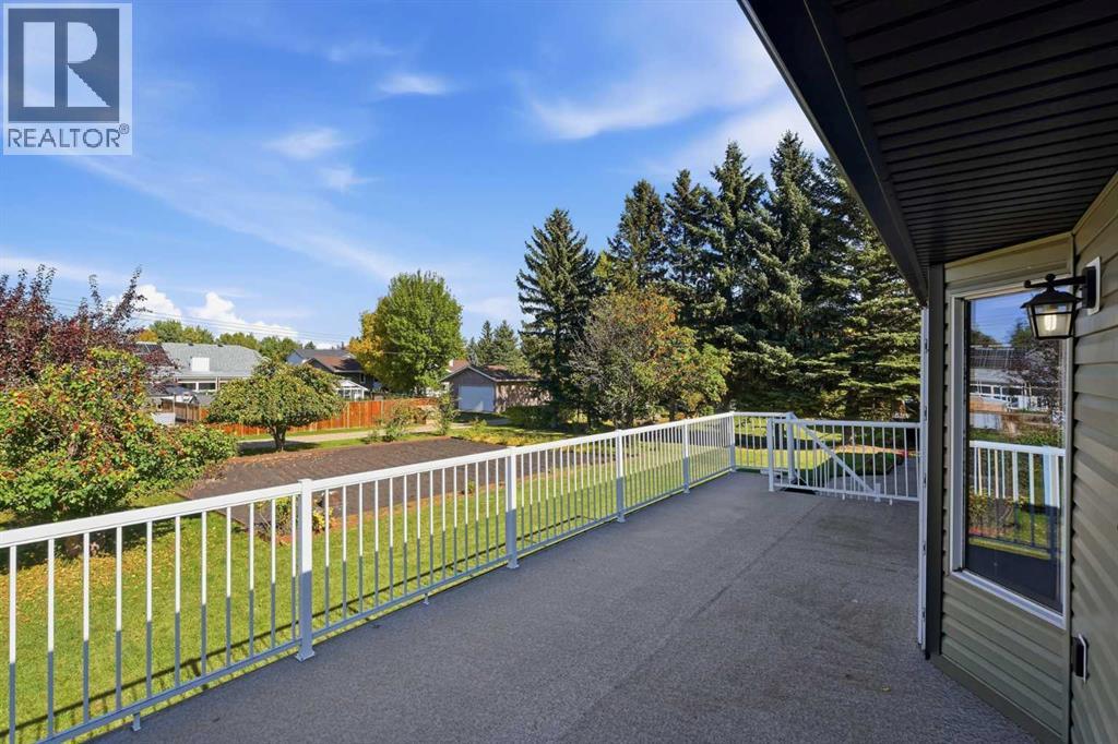 Listing photo – 12 Dickens Lane, Lacombe