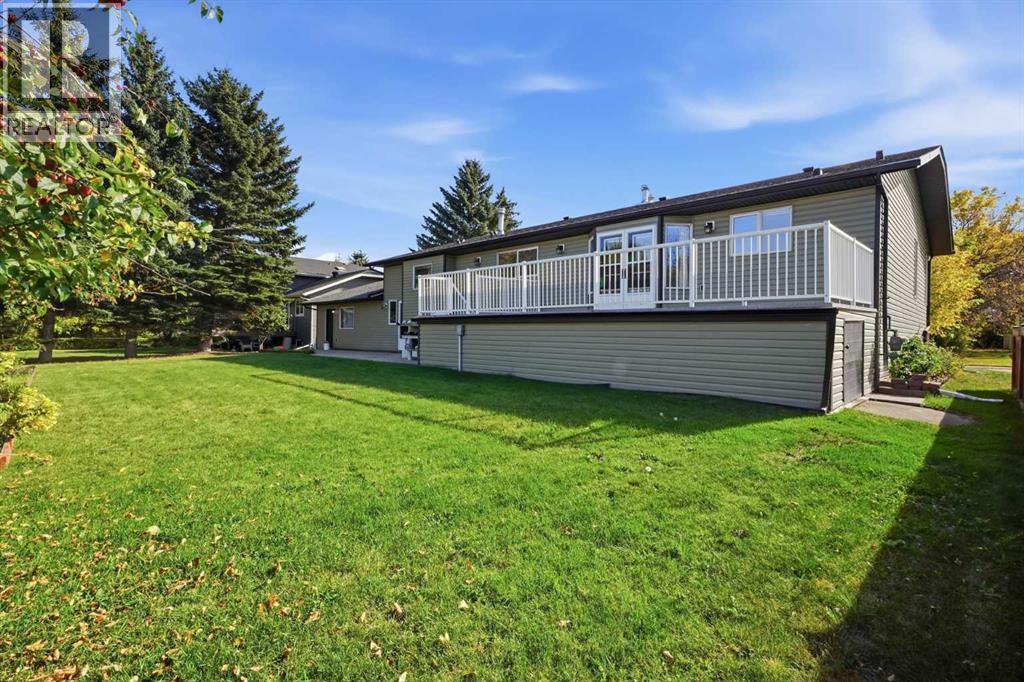 Listing photo – 12 Dickens Lane, Lacombe