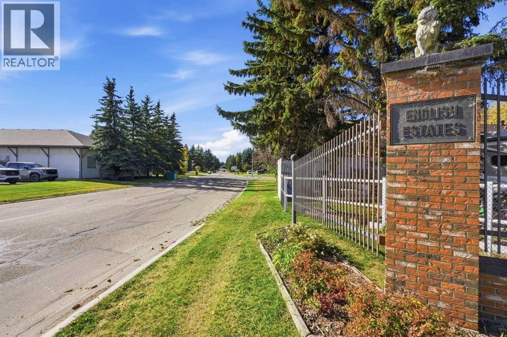 Listing photo – 12 Dickens Lane, Lacombe
