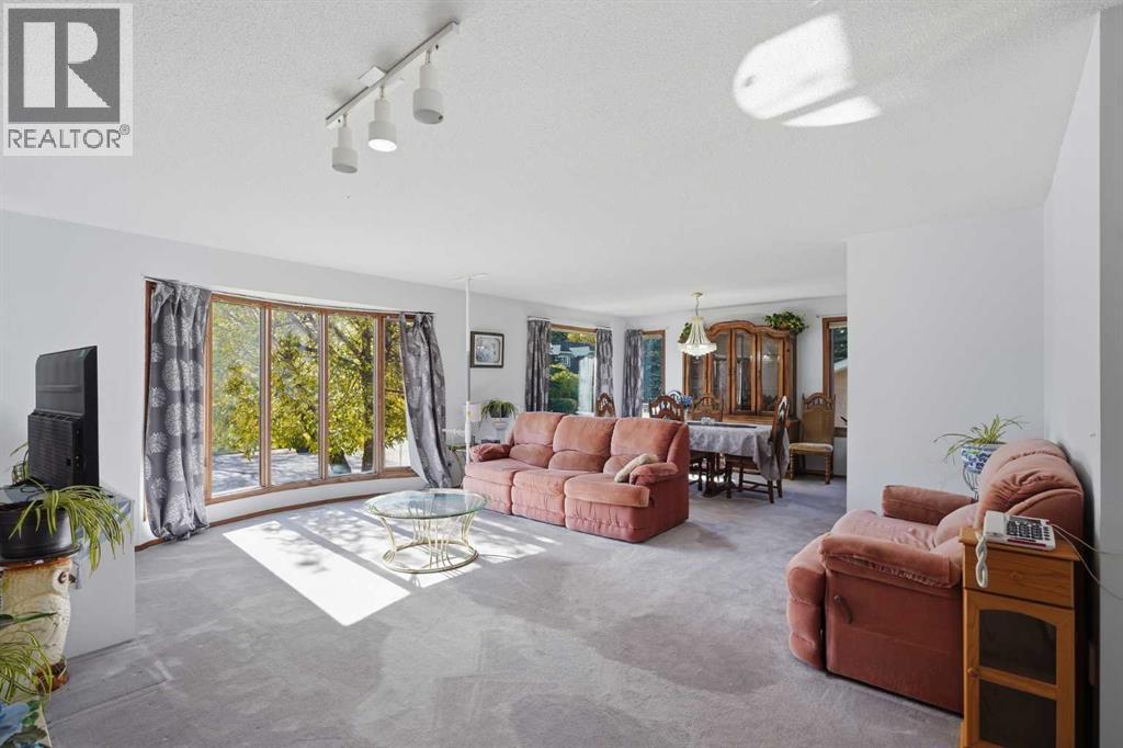 Listing photo – 12 Dickens Lane, Lacombe