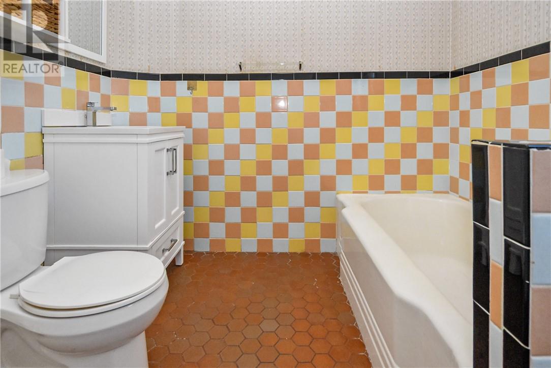 12 Gutcher Ave — photo 35