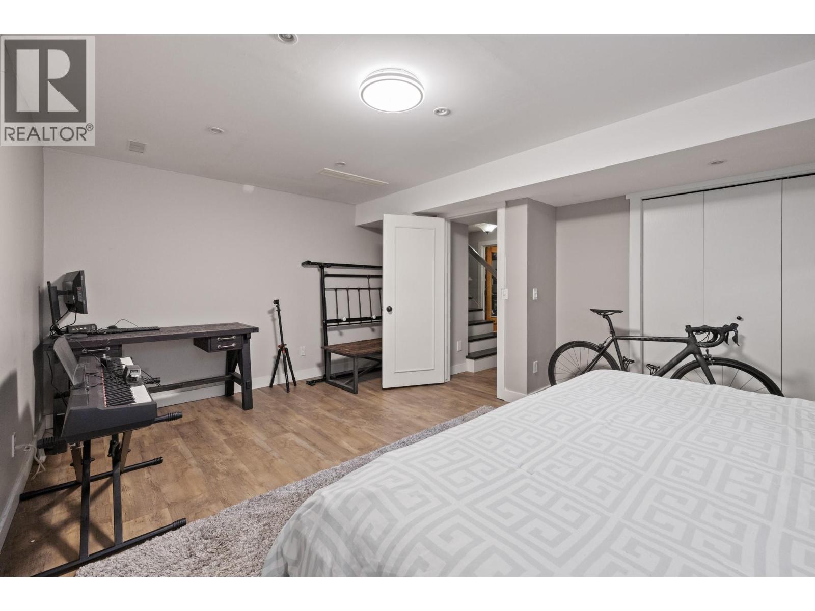 4338 Dunvegan Court - 35
