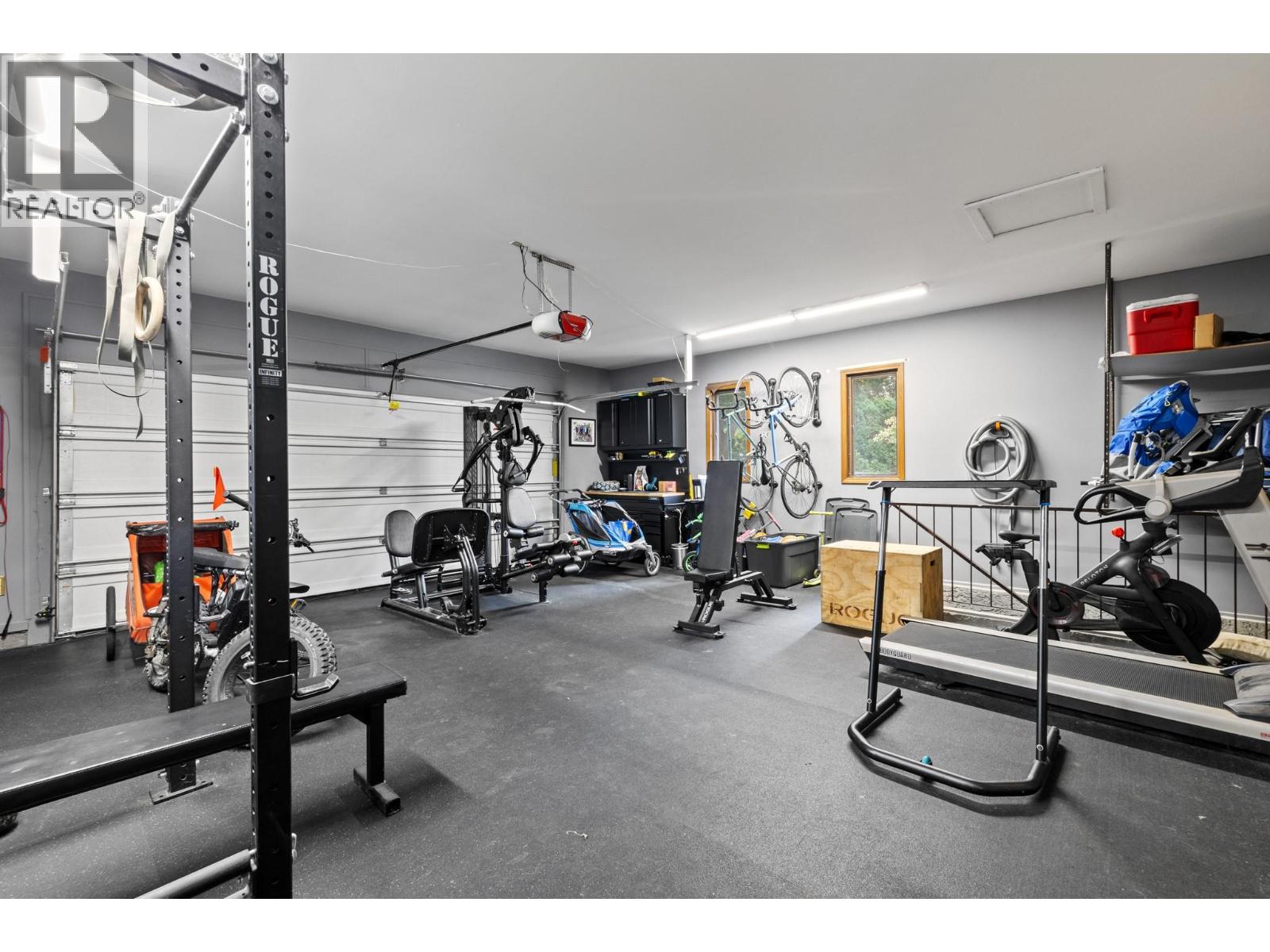 4338 Dunvegan Court, Kelowna
