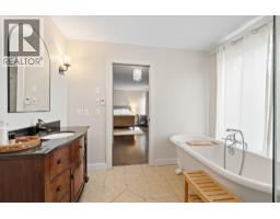 4338 Dunvegan Court, Kelowna, BC V1W2N6 Photo 28