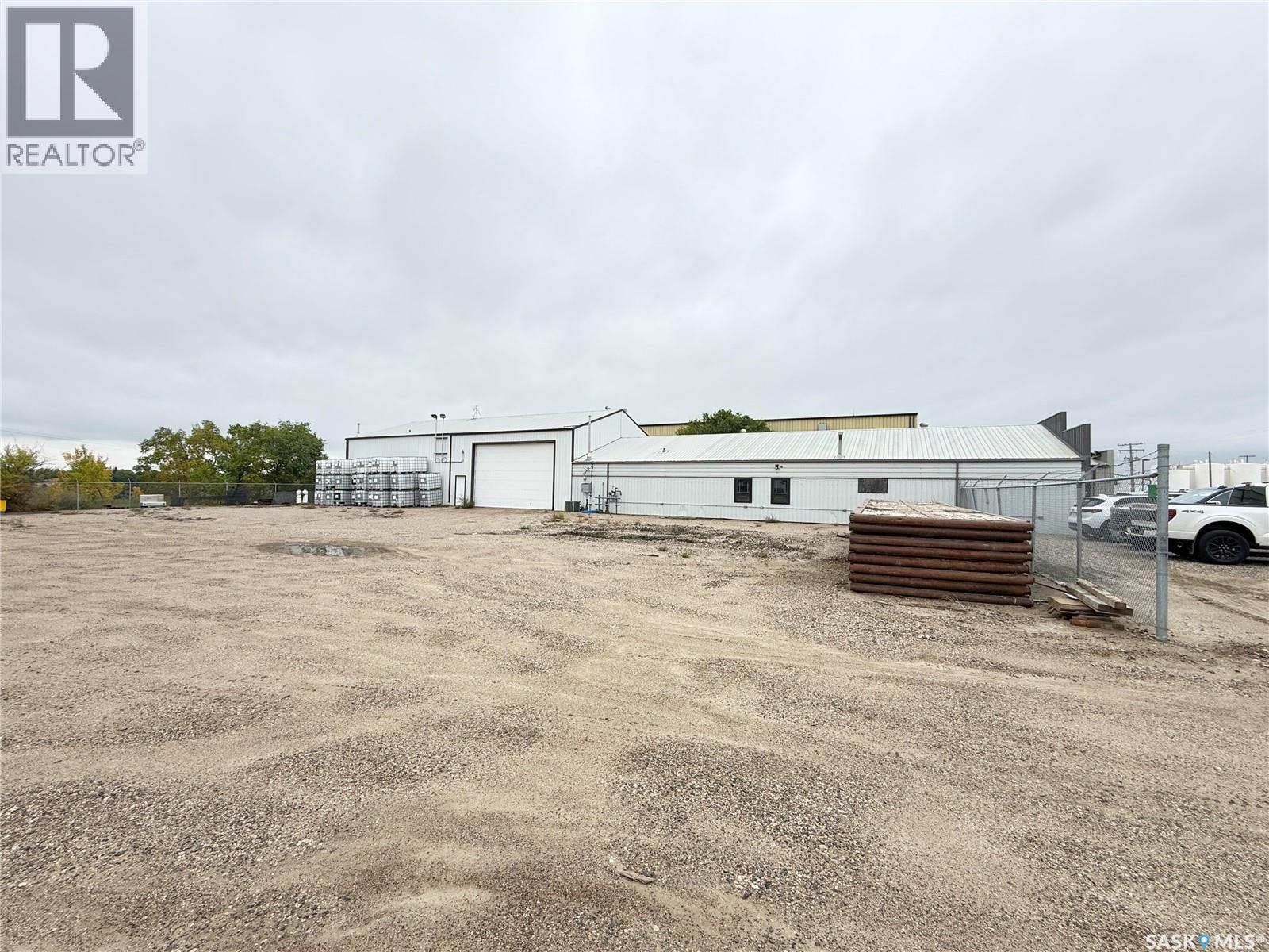 118 & 122 Perkins STREET, Estevan