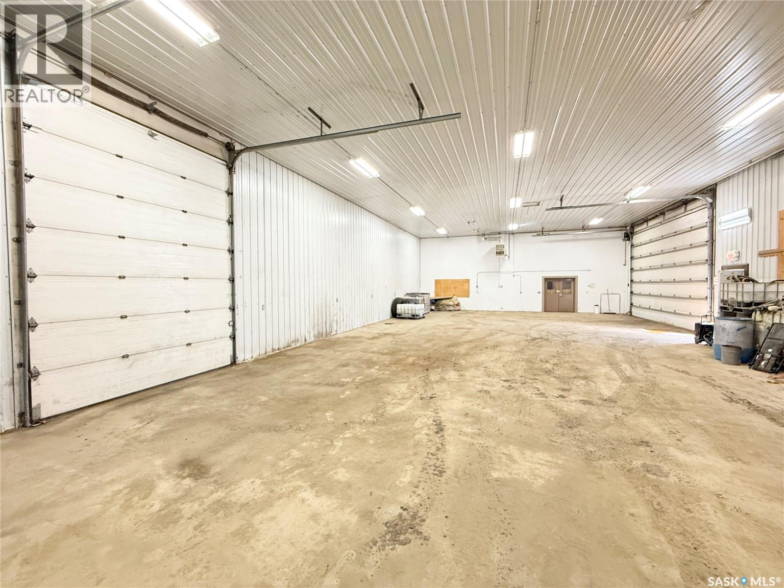 118 & 122 Perkins STREET, Estevan — photo 27