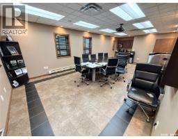 118 & 122 Perkins Street, Estevan, SK S4A2K1 Photo 16