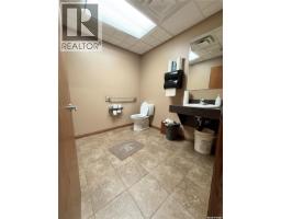 118 & 122 Perkins Street, Estevan, SK S4A2K1 Photo 22