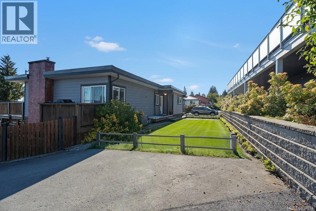 430 Davis Rd - 52