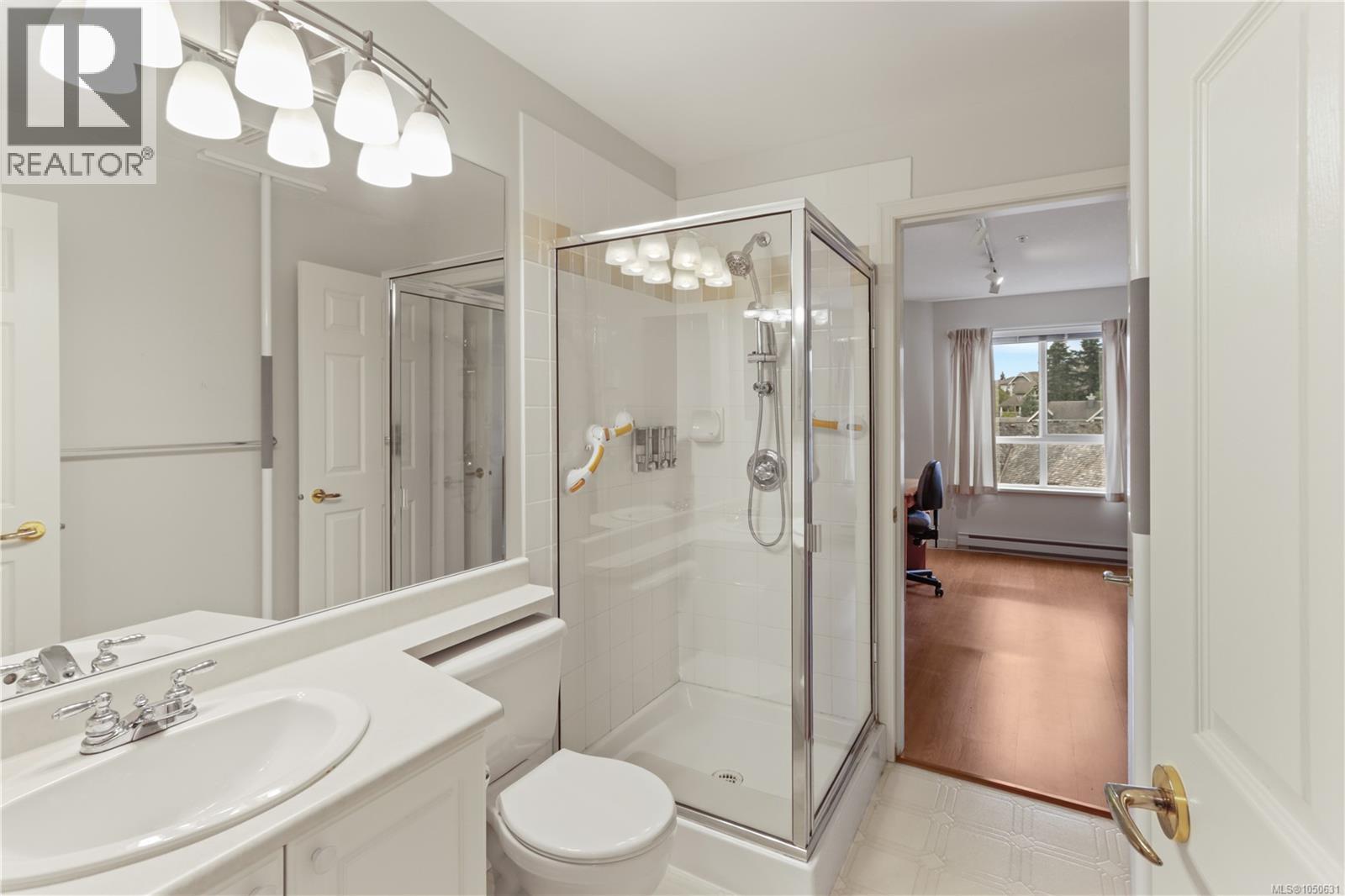 #402 5620 Edgewater Lane - Image 38