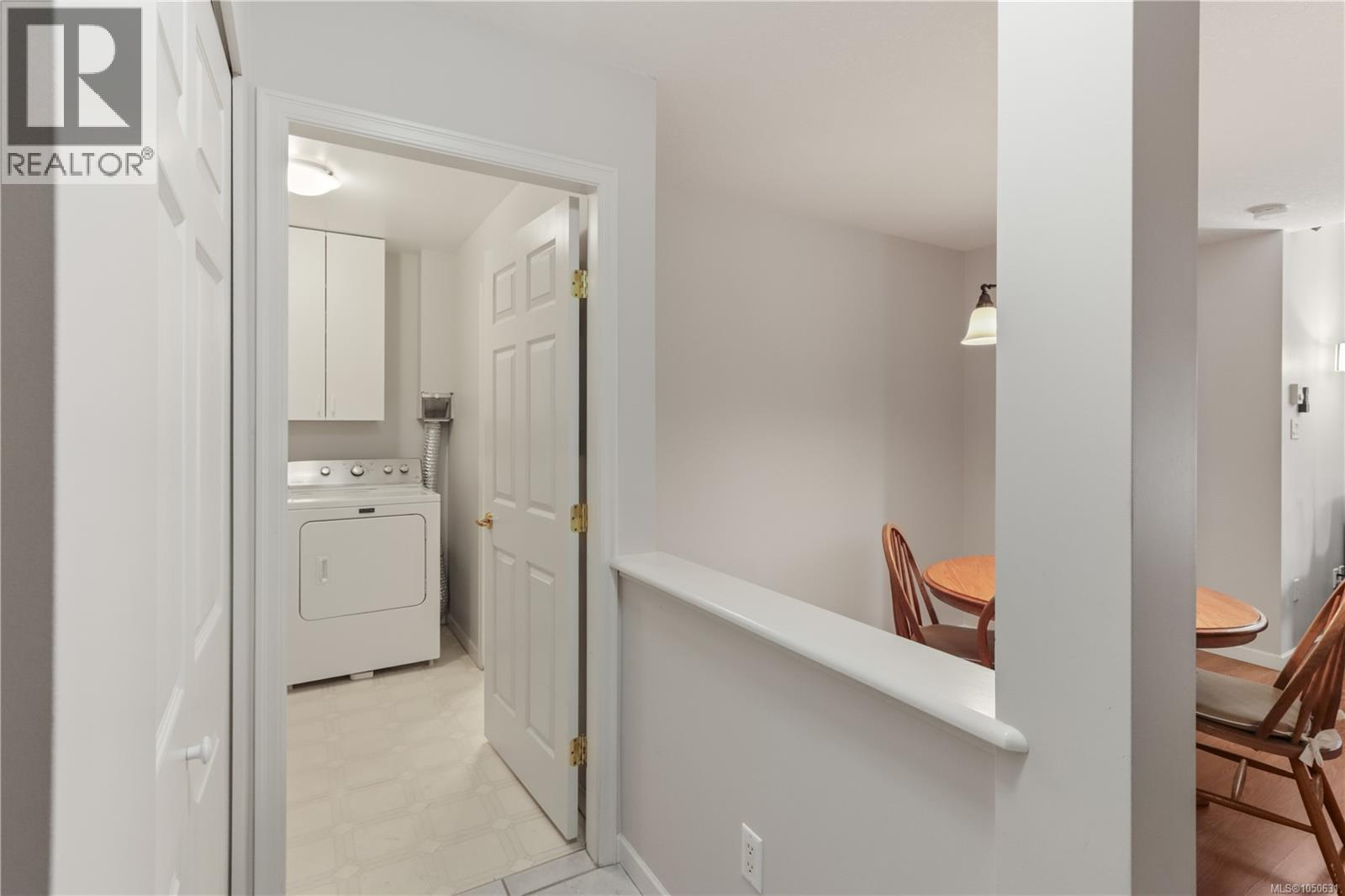 #402 5620 Edgewater Lane - 33