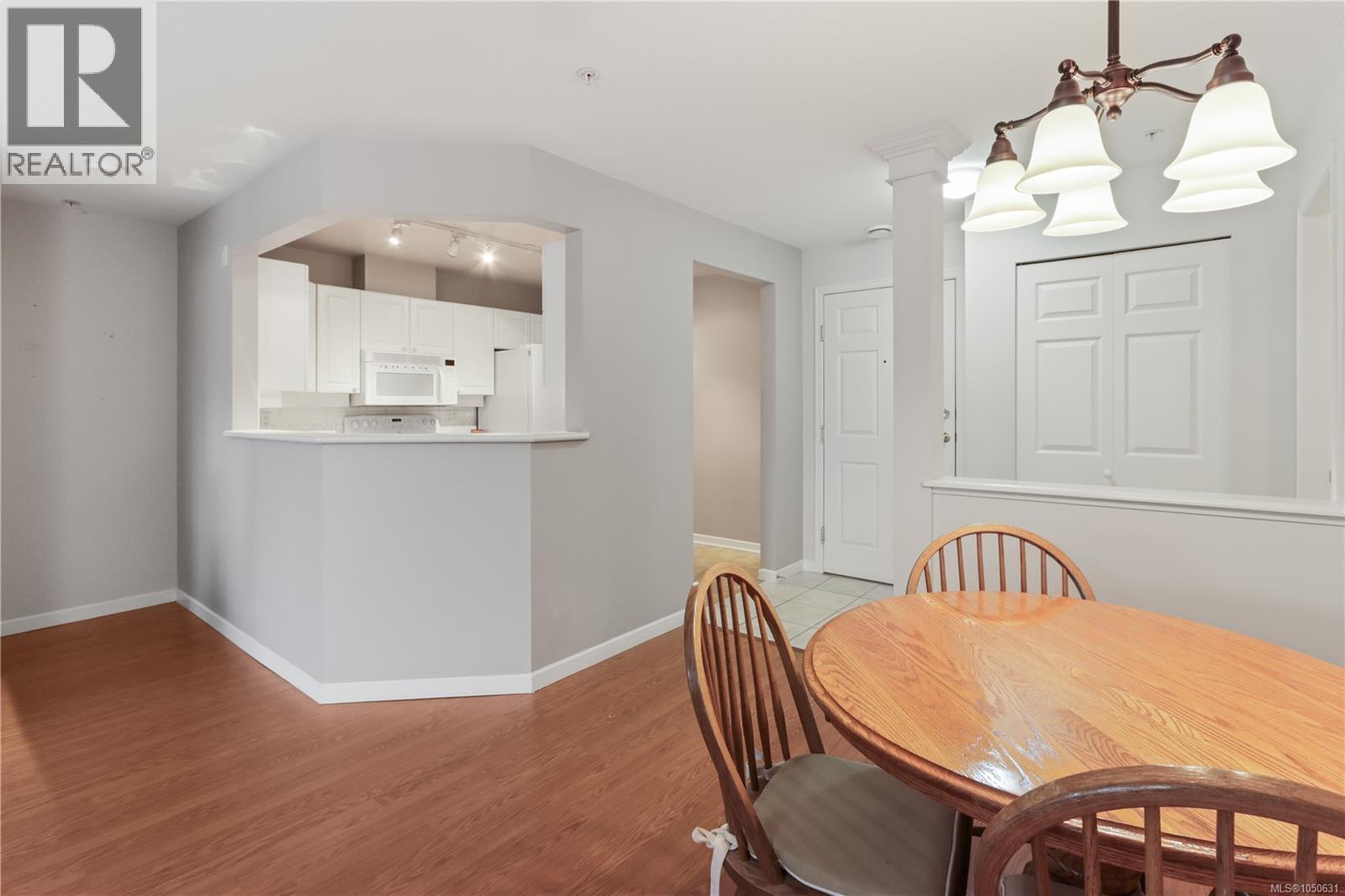 #402 5620 Edgewater Lane - 30