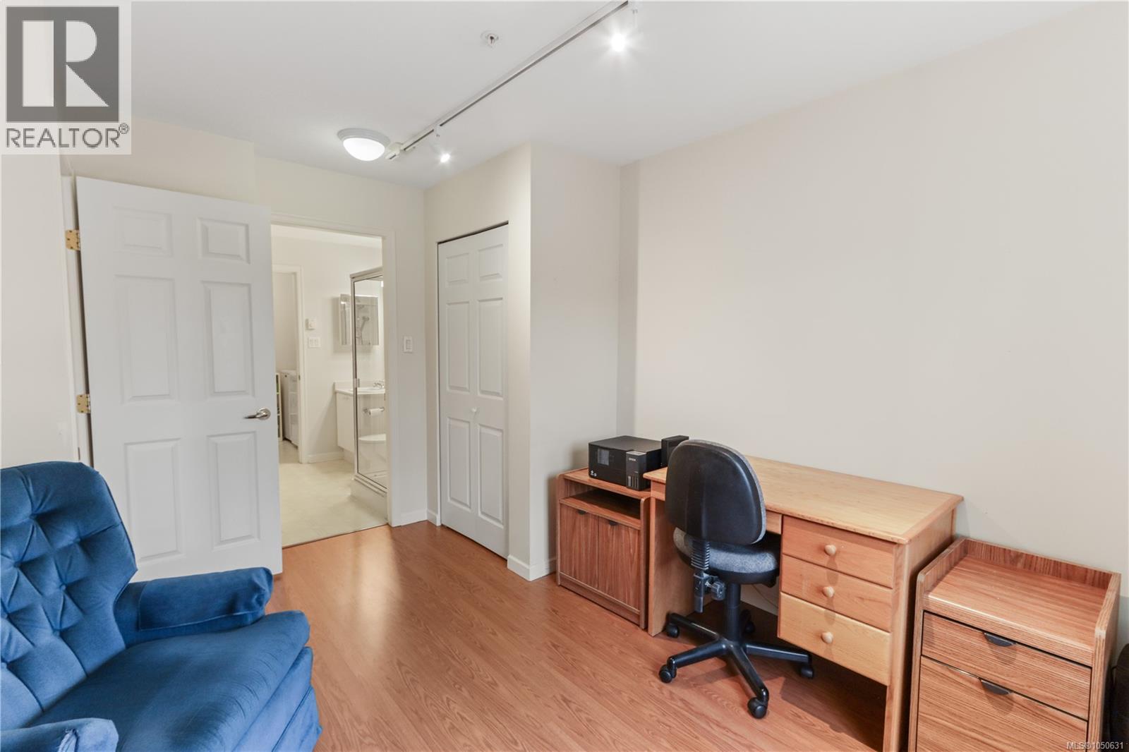 #402 5620 Edgewater Lane - Image 42